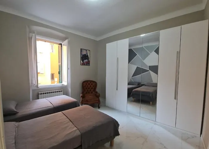 Lejlighed Ampio Con 2 Posti Auto E Cortile *