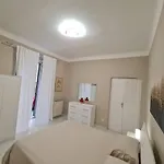 아파트 Ampio Con 2 Posti Auto E Cortile