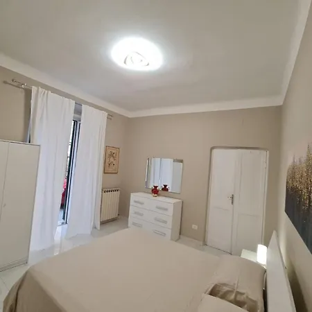 Apartmán Ampio Con 2 Posti Auto E Cortile